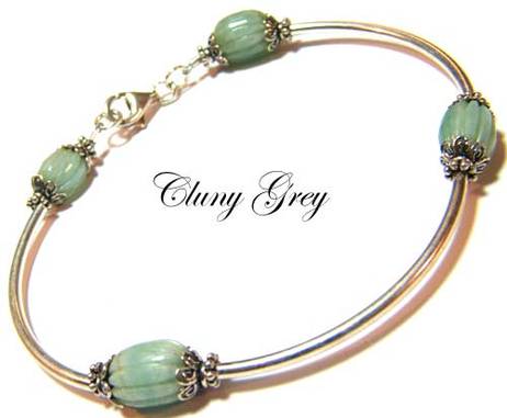 emerald bangle bracelet